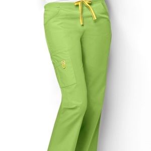 WonderWink Origins  Lady Fit Flare Leg Cargo Pant
